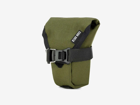 Wizard Works - Wizard Works - Teeny Houdini Saddle Bag - Medium. In Stock. Bath Outdoors stocks a wide range of Wizard Works bikepacking bags & accessories suitable for bikepacking, gravel bikes, mountain bikes, road bikes, touring bikes, fat bikes & commuter bikes. bathoutdoors.co.uk is an official stockist of Wizard Works bikepacking Bags & Accessories.