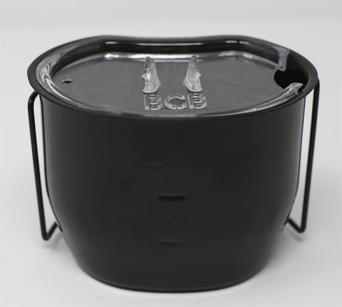 bathoutdoors.co.uk CRUSADER CUP LID High temperature plastic lid - Expands on heating to give a good tight fit Improves heat retention Stops debris from an open fire getting into the cup when cooking. Do not allow direct contact with the flame Weight: 32g (1.1oz)